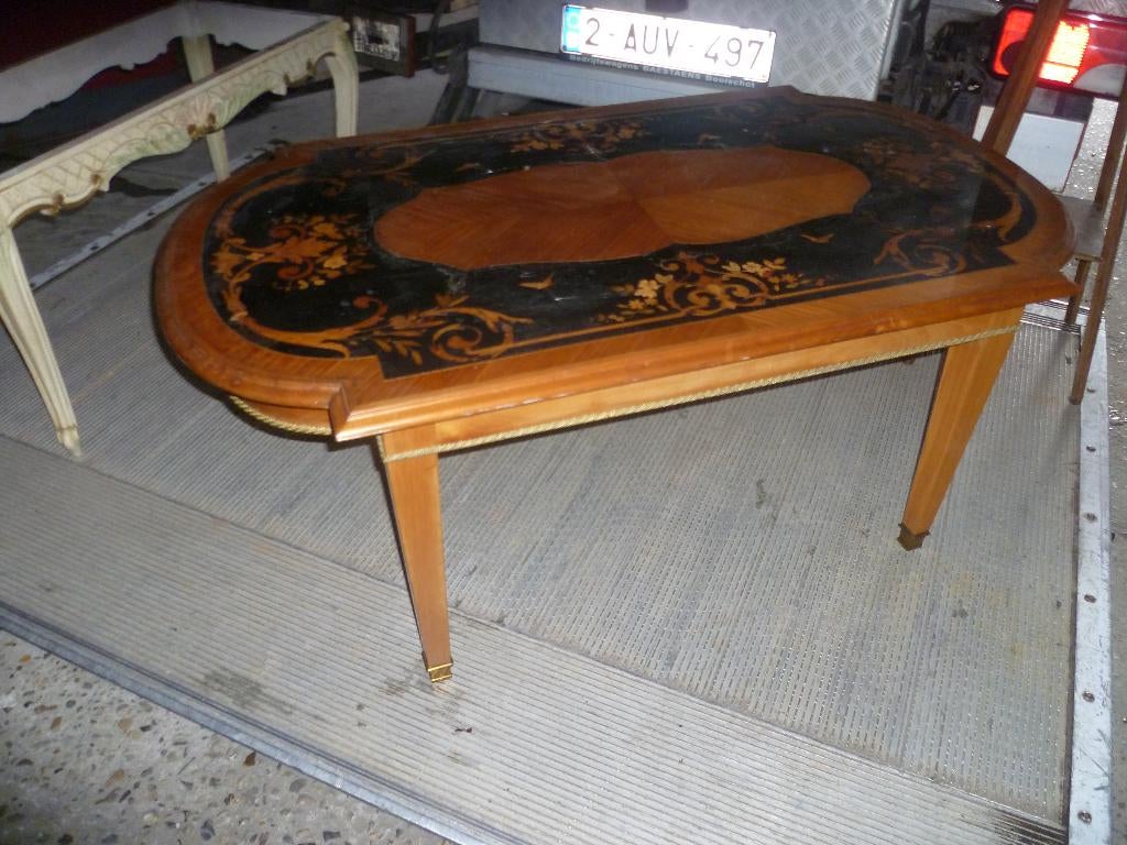 MOOIE MARKETTERIE SALONTAFEL MET KOPER BESLAG, Enlèvement