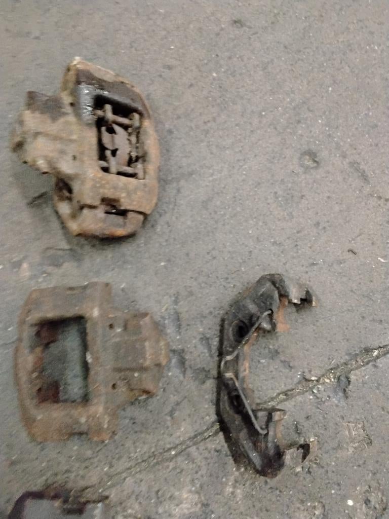 5 pinces de frein non grippees pour BMW E21 323i, Enlèvement ou Envoi, BMW