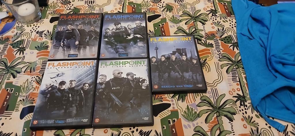 Flashpoint, Vanaf 12 jaar, Ophalen of Verzenden, Zo goed als nieuw