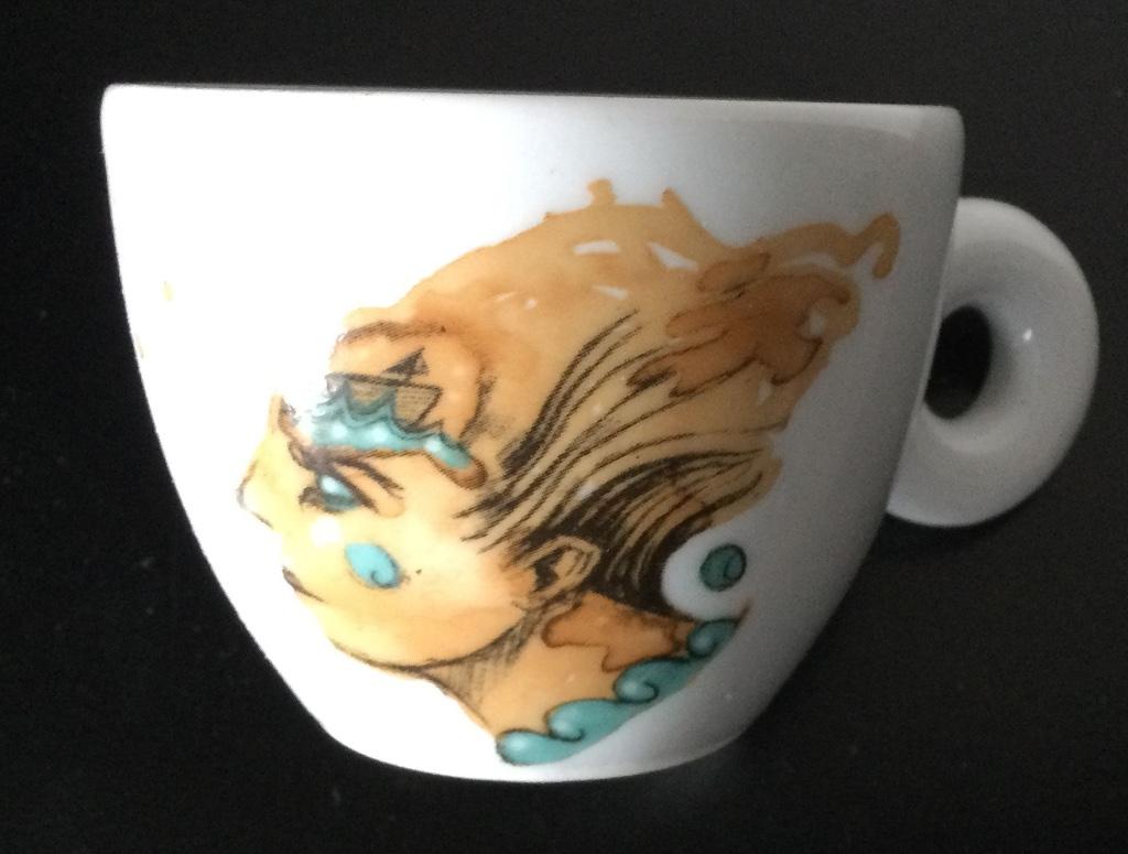 Illy espresso kopje Max Petrone 2018 H 5cm, Verzamelen, Ophalen of Verzenden, Zo goed als nieuw