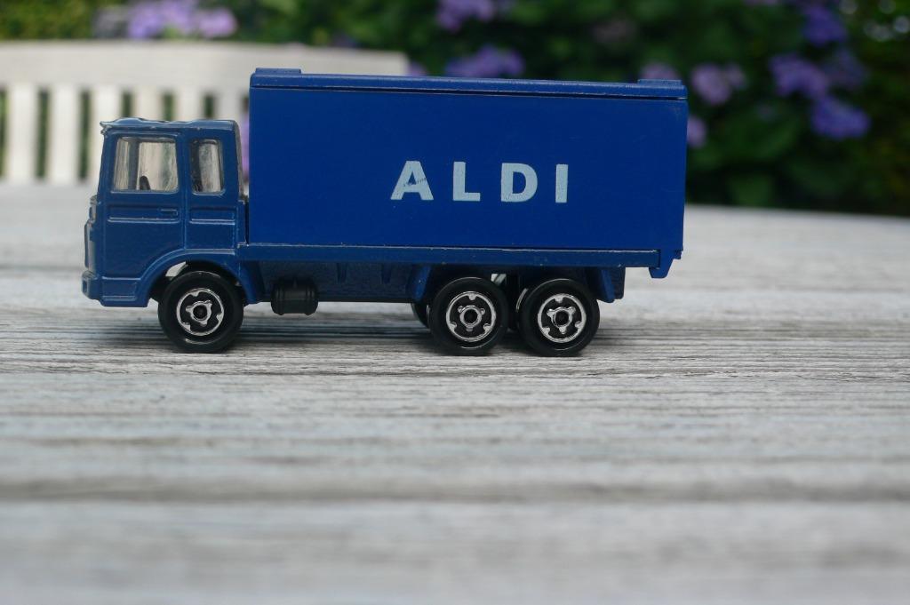 Majorette 1/100 Saviem Aldi, Enlèvement ou Envoi, Comme neuf, Bus ou Camion
