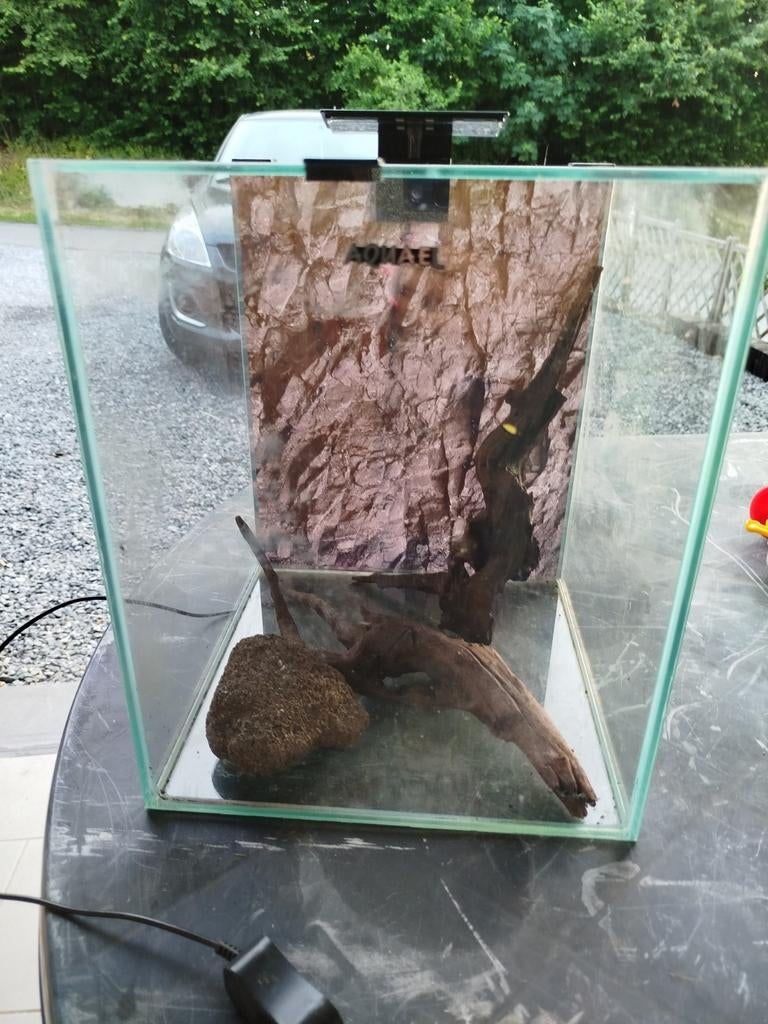 Aquarium d occasion 30L, Enlèvement, Utilisé, Éclairage