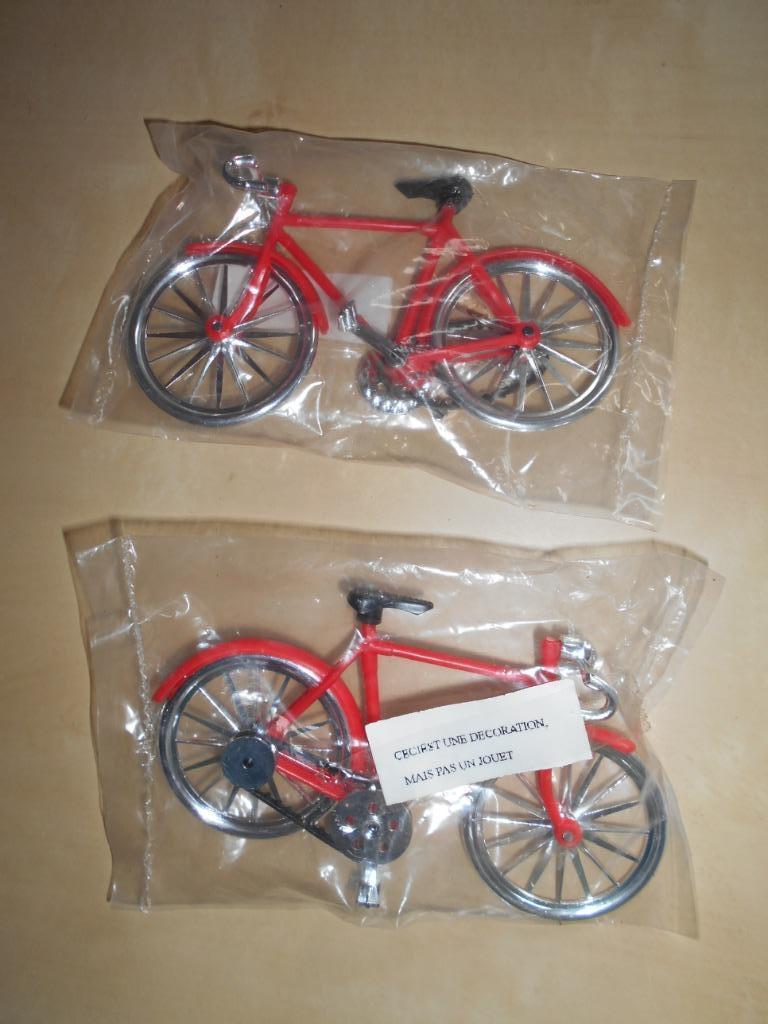 DECORATION NEUVE POUR GATEAU :  VELO DE COURSE, Enlèvement, Neuf, Gâteaux, Tartes ou cupcakes, Décoration