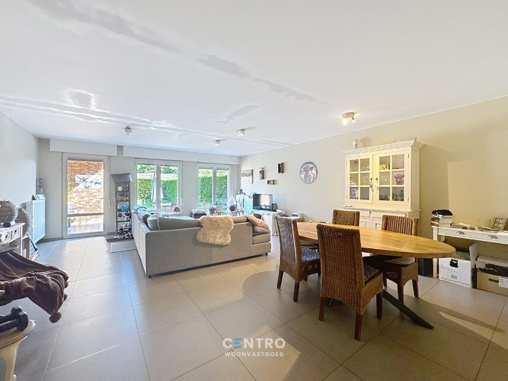 TE KOOP - Woning, Zwevezele, Province de Flandre-Occidentale, 188 m², 200 à 500 m²