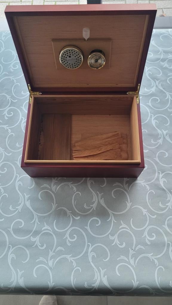 Humidor, Ophalen