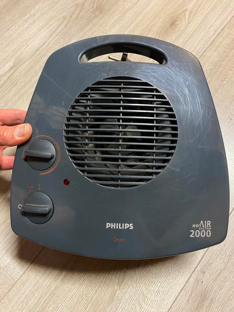 Radiateur air chaud 2000 watts Philips: 10€/pc, Electroménager, Enlèvement ou Envoi, Utilisé, Ventilateur de radiateur