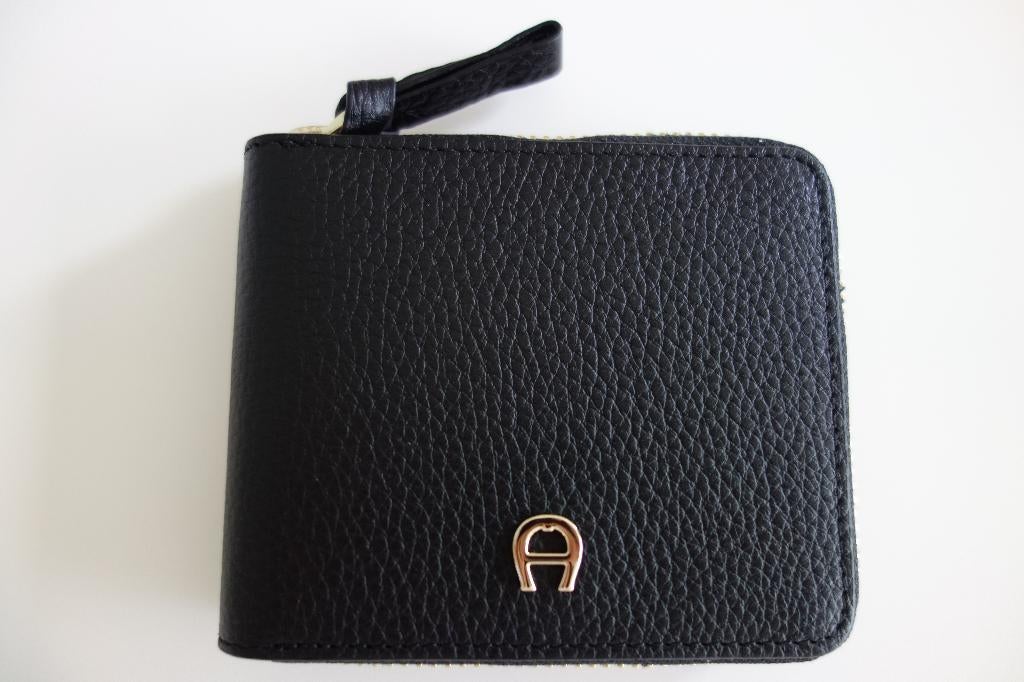 Petit portefeuille dame noir "AIGNER", Enlèvement ou Envoi, Utilisé, Noir, Cuir