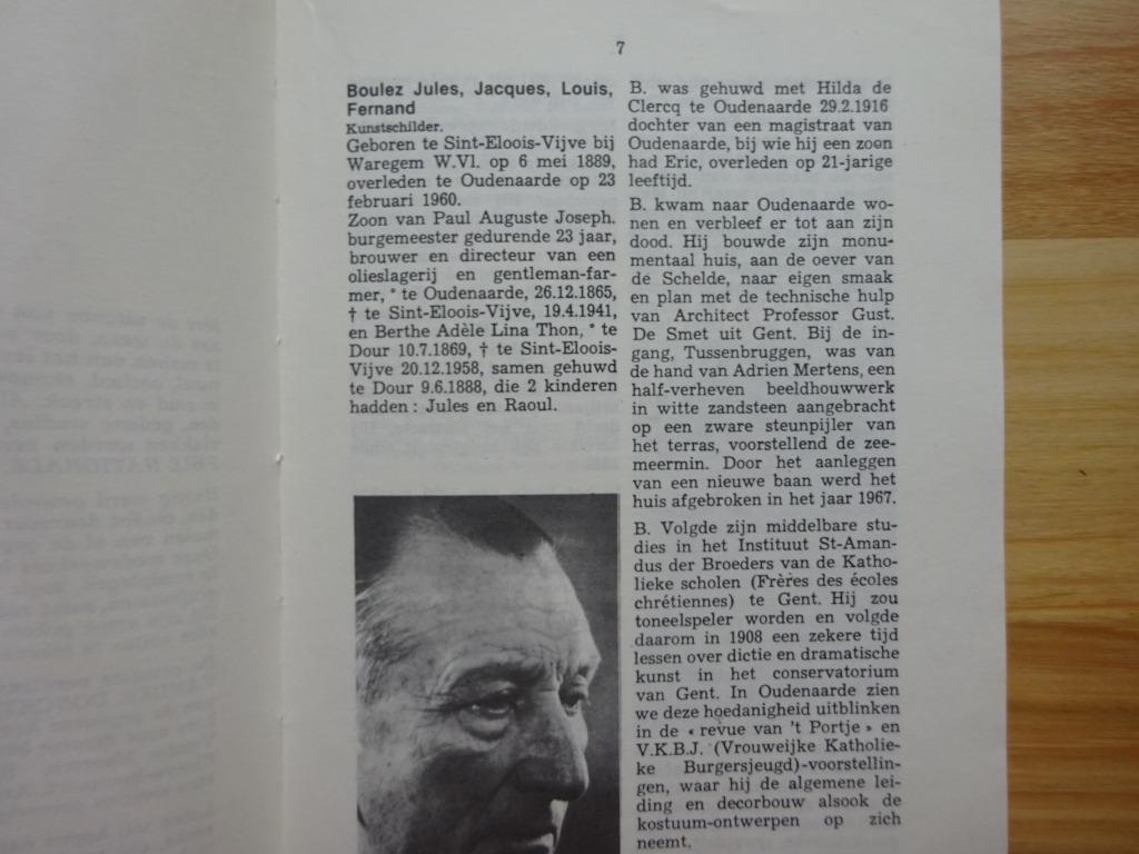 Oudenaarde - Oudenaardse Biografieën  - 1976, Ophalen of Verzenden, Gelezen