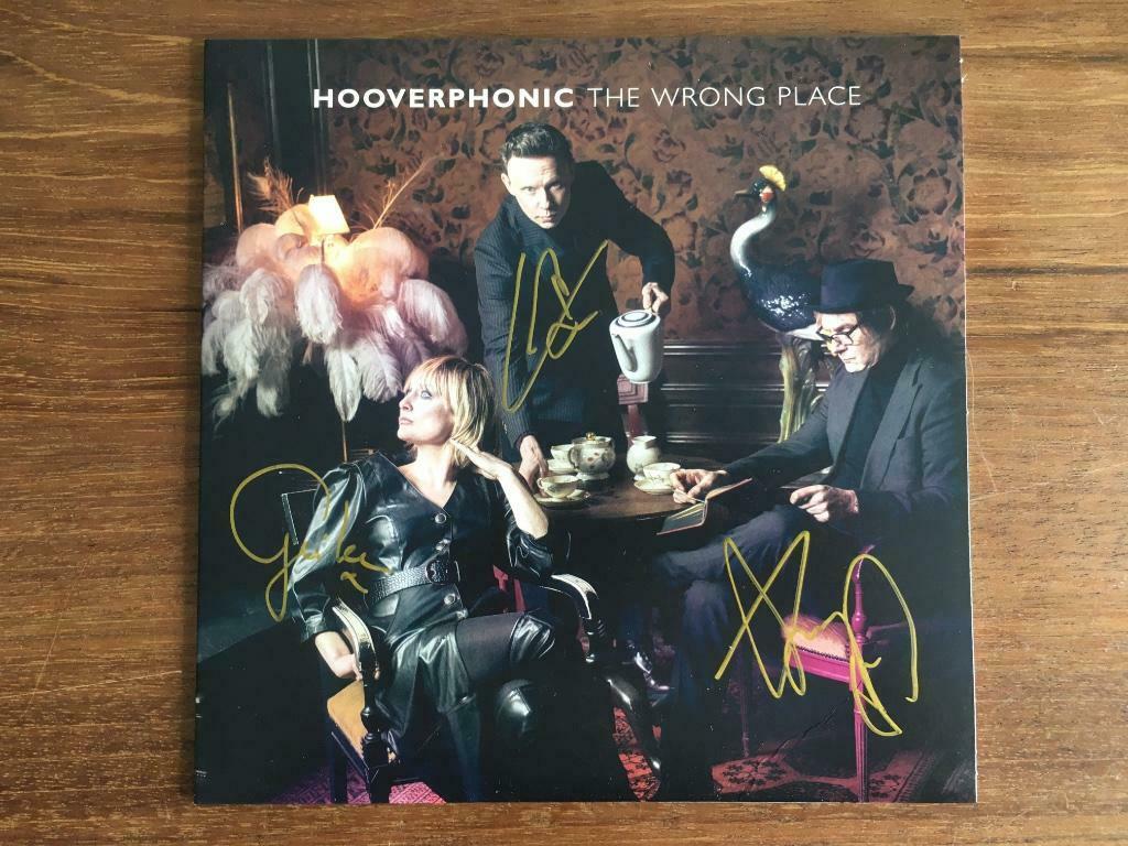 Vinyl Single Hooverphonic The Wrong Place GESIGNEERD NIEUW, Enlèvement ou Envoi, Neuf, dans son emballage, 7 pouces, Single