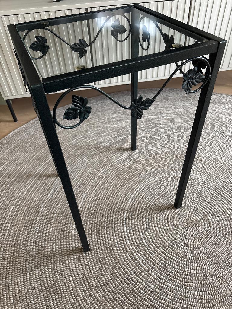 Table basse noir en métal et verre 40x40x60 cm, Verre, Carré, Enlèvement, Utilisé
