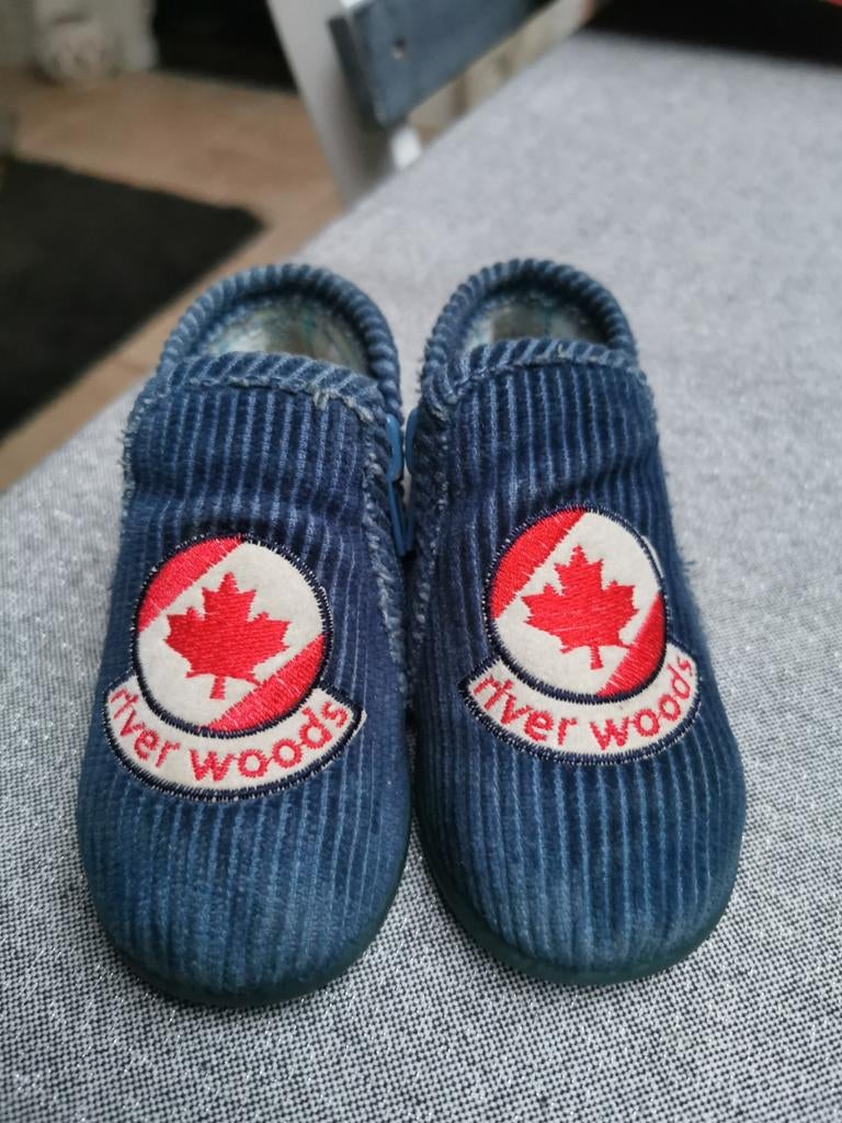 Chaussons pour bébé en velours River Woods, Enlèvement ou Envoi, Utilisé, Pantoufles
