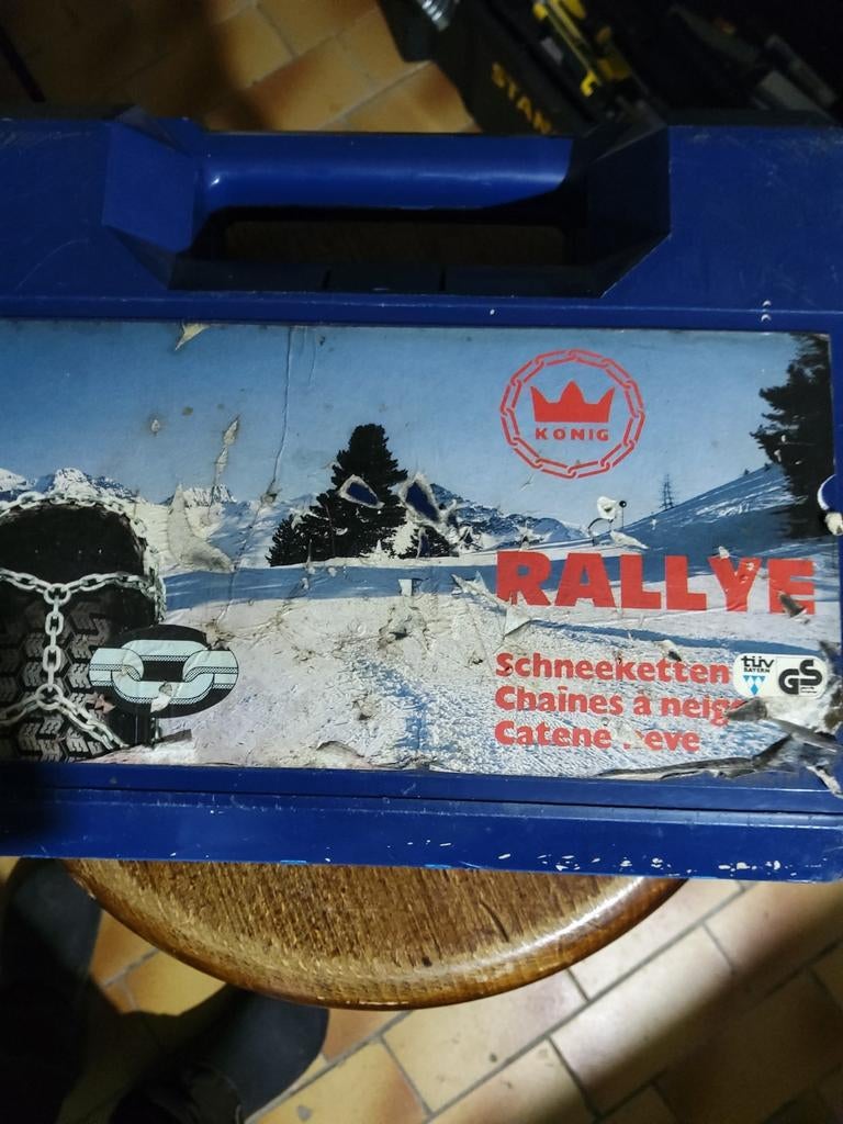 Chaines pour pneus. Marque Rallye. Caractéristiques 2ème pho, Enlèvement ou Envoi, Comme neuf