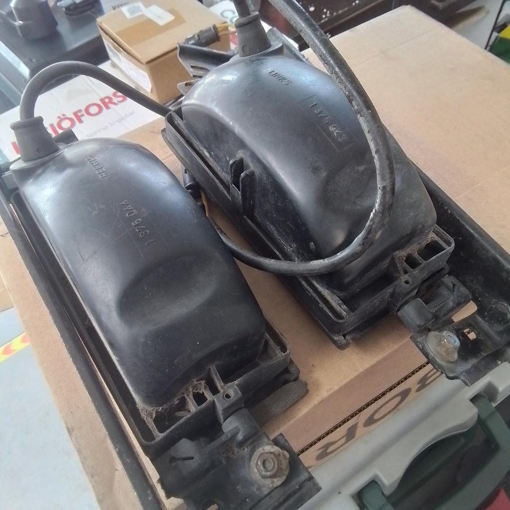2 phares antibrouillards pour BMW M3 E30, Autos : Pièces & Accessoires, Éclairage, Enlèvement ou Envoi, BMW