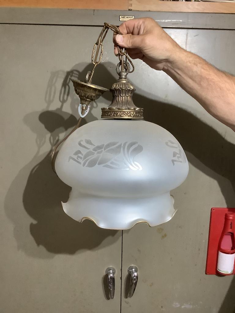 Antieke lampenkap, Ophalen