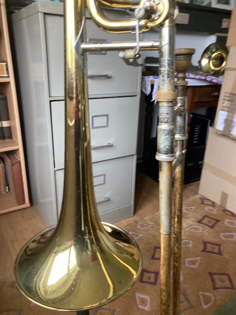 Trombone bach 42 B, Musique & Instruments, Instruments à vent | Trombones, Enlèvement, Utilisé, Ténor, Avec valise