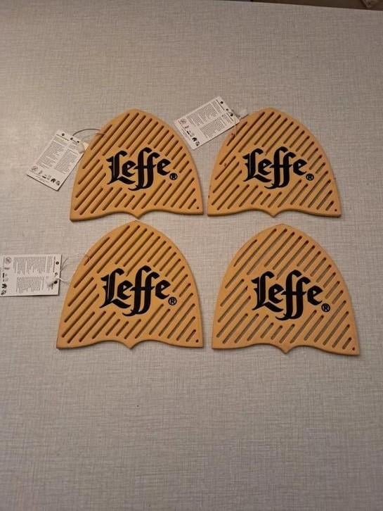 4 Leffe onderleggers, nieuw., Verzamelen, Biermerken, Leffe