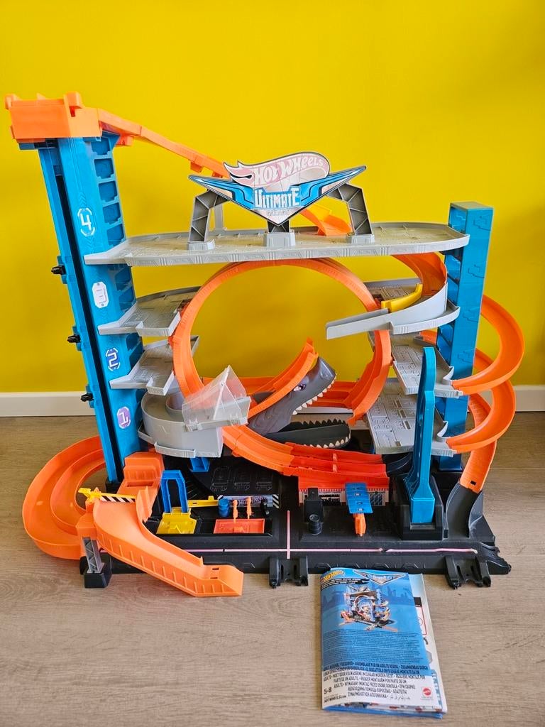 Hot Wheels Ultieme garage. Versie met haai, Ophalen, Zo goed als nieuw, Hot Wheels