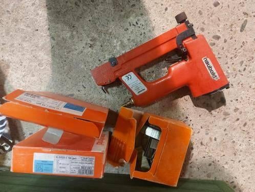 HAUBOLD PN5030KB Tacker 12-30mm incl nietten, Doe-het-zelf en Bouw, Ophalen, Zo goed als nieuw