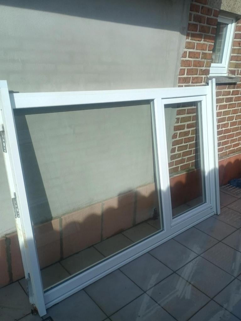 Fenêtre en PVC BLANC d'une marque de qualité, Double vitrage, 160 cm ou plus, 120 à 160 cm, Fenêtre de façade ou Vitre