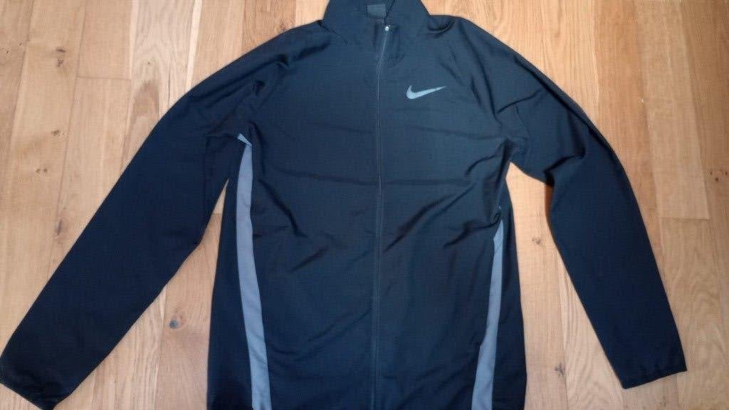 Nike jas, Maat 48/50 (M), Zwart, Nike, Ophalen of Verzenden