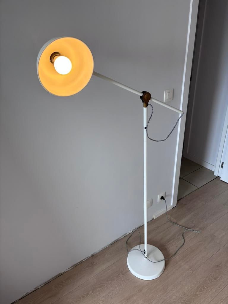 Lampe de lecture sur pied Ranarp IKEA blanche et dorée 153cm, Métal, Comme neuf, RANARP, 150 à 200 cm