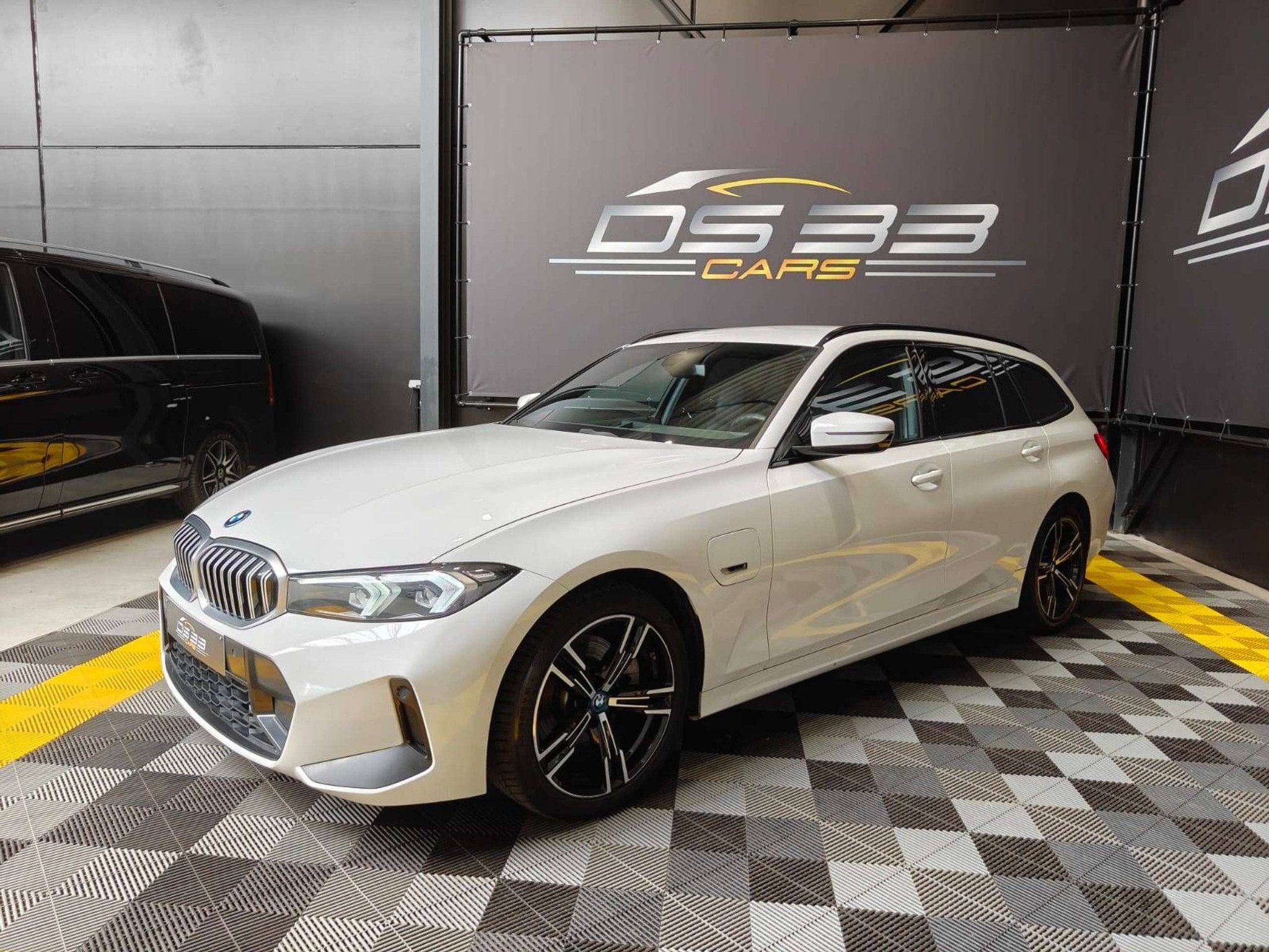 BMW 320 eAS PHEV M-pack/18"/LED/Leder/Apple/PDC, Auto's, BMW, Automaat, 1998 cc, Achterwielaandrijving, Gebruikt