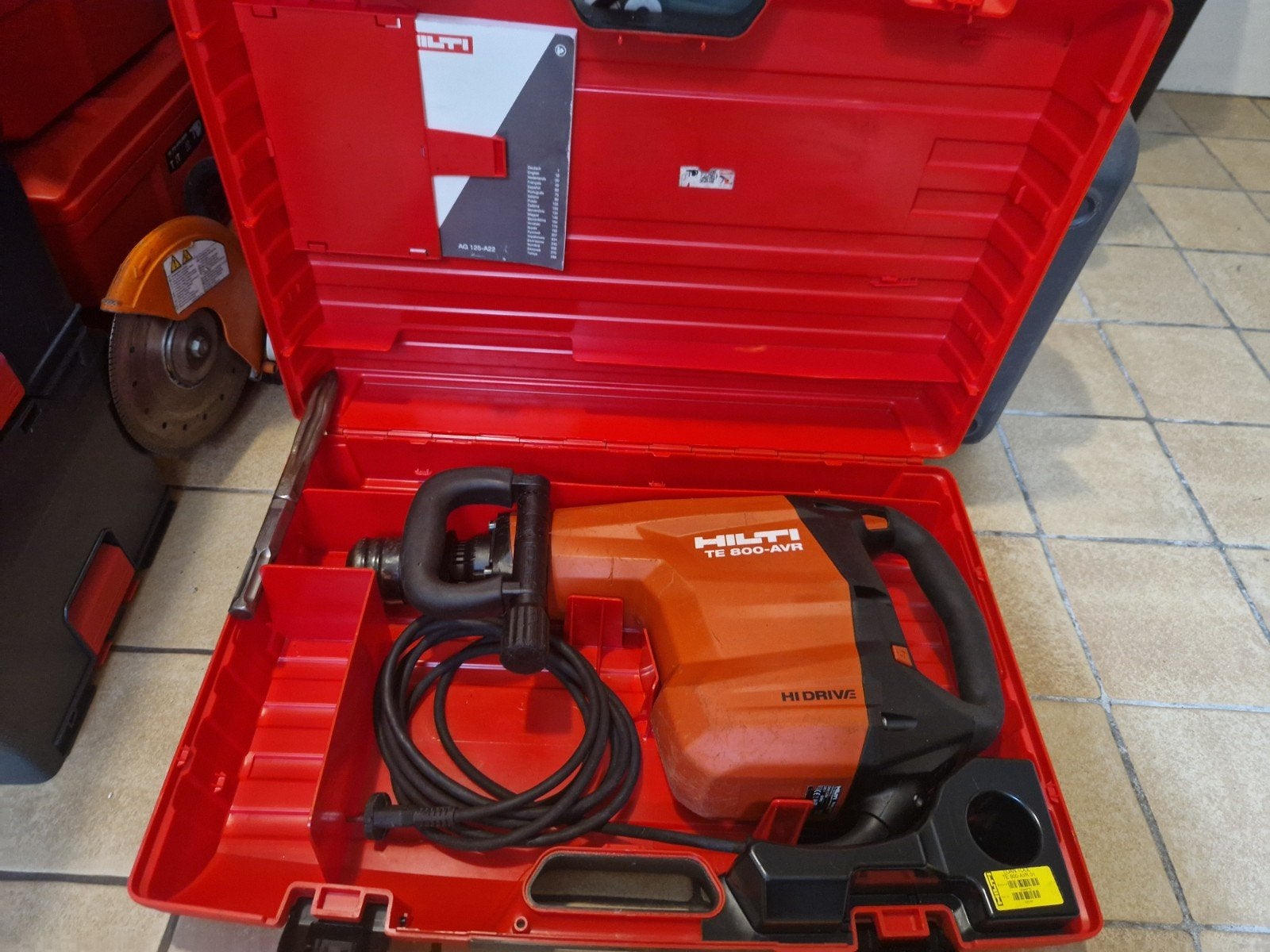 Hilti Marteau piqueur te 800, 800 watts ou plus, Comme neuf, Enlèvement, 80 cm ou plus