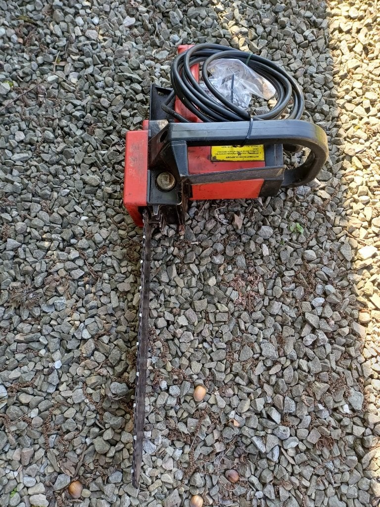 Scie à chaîne électrique, Bricolage & Construction, Enlèvement, Tronçonneuse
