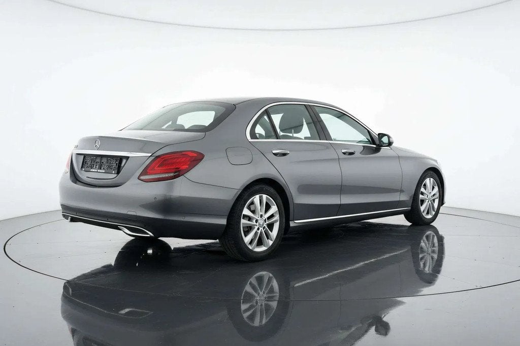 Mercedes-Benz C-CLASS 180 | 9G-TRONIC | Avantgarde, Autos, Argent ou Gris, Achat, Noir, 1560 kg