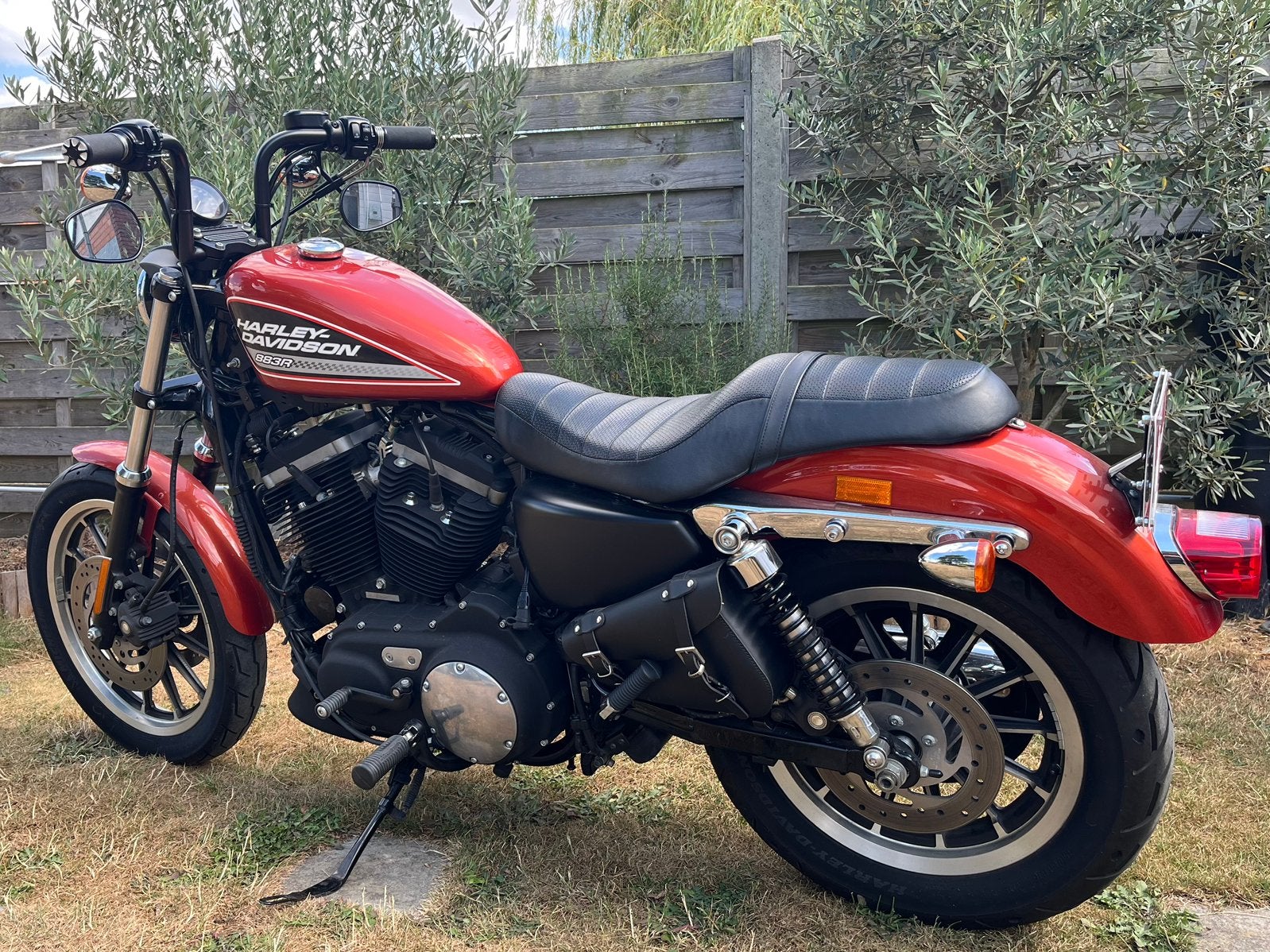 Harley Davidson 883 R, Motos, Chopper, 2 cylindres, Éclairage LED, Neuf
