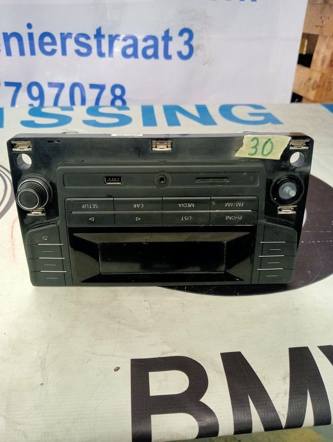 VW Crafter radio 2e0 035 130, Gebruikt, -, -, Ophalen of Verzenden