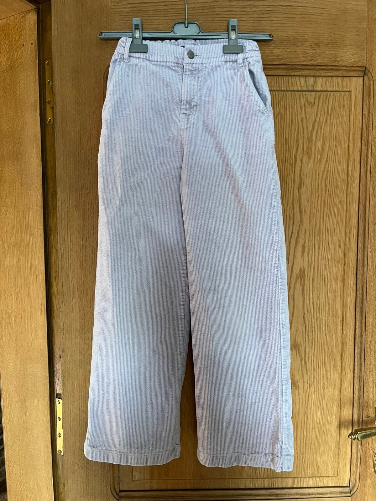 Velours lila broek met verstelbare taille 13 jaar, Kinderen en Baby's, Kinderkleding | Maat 158, Ophalen of Verzenden, Zo goed als nieuw