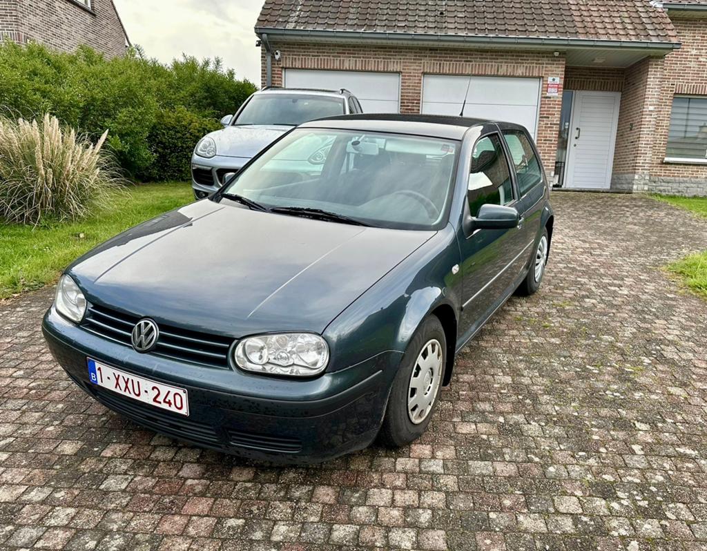 VW GOLF 4 - BENZINE LEZ OK 2030 - GEKEURD V Verkoop !! AIRCO, Autos, Volkswagen, Argent ou Gris, Achat, Boîte manuelle, Electronic Stability Program (ESP)