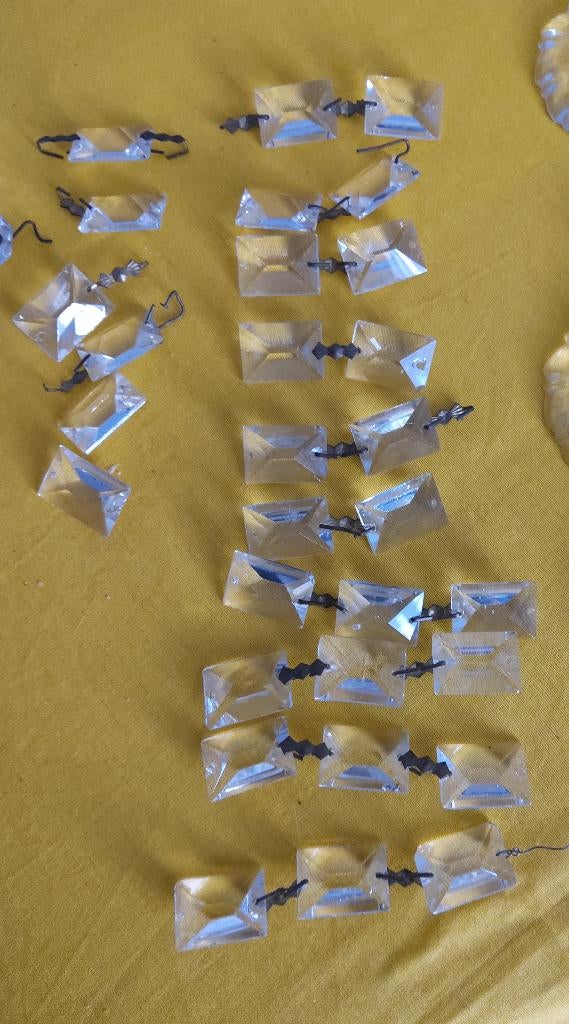 Pampilles pour lustre, Enlèvement, Utilisé, Verre