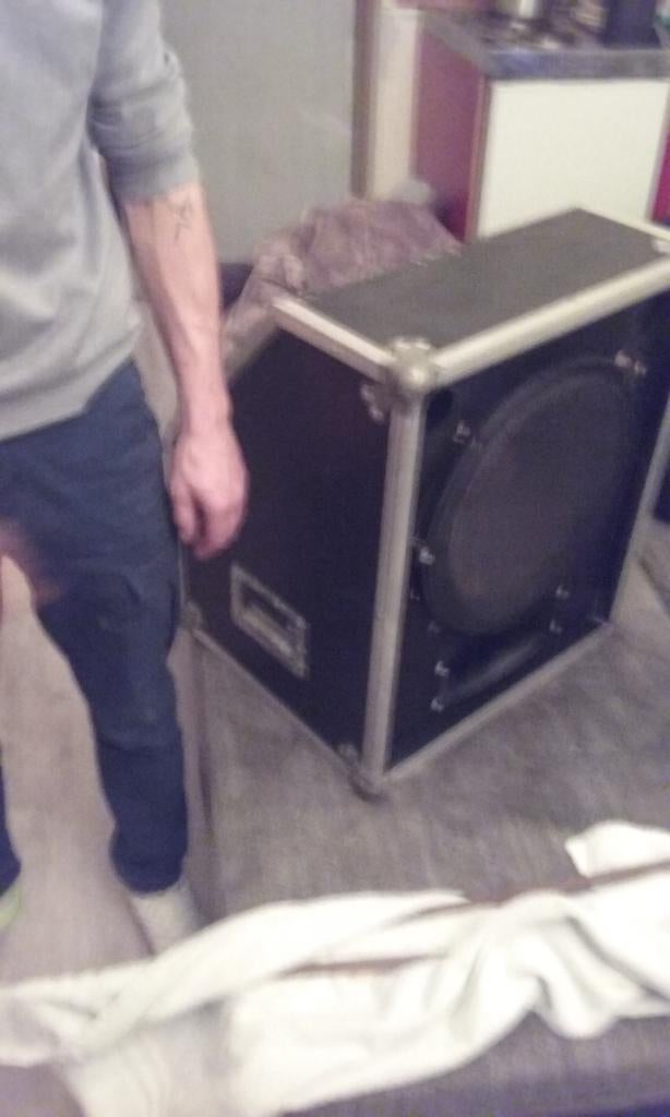 caisson de base, TV, Hi-fi & Vidéo, Enceintes, Autres marques, Subwoofer, Enlèvement, Utilisé