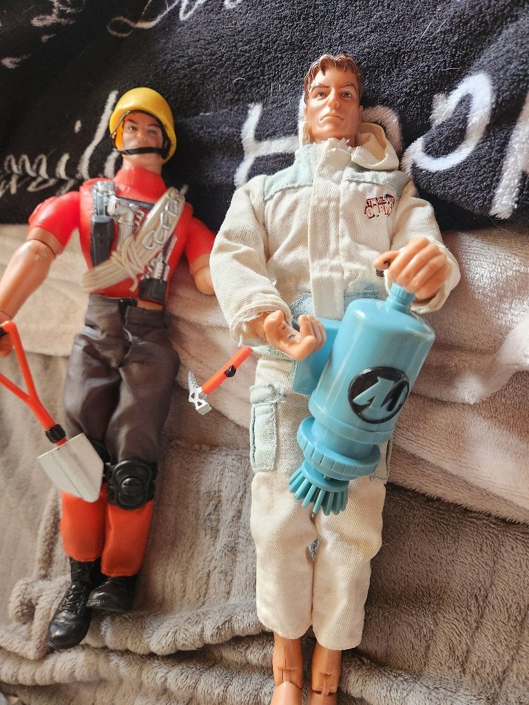 2 poppen jongens samen 2, euro, Ophalen of Verzenden