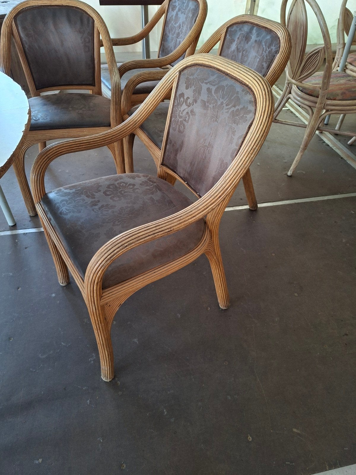 Comfortabele stoelen 38 stuks, Ophalen