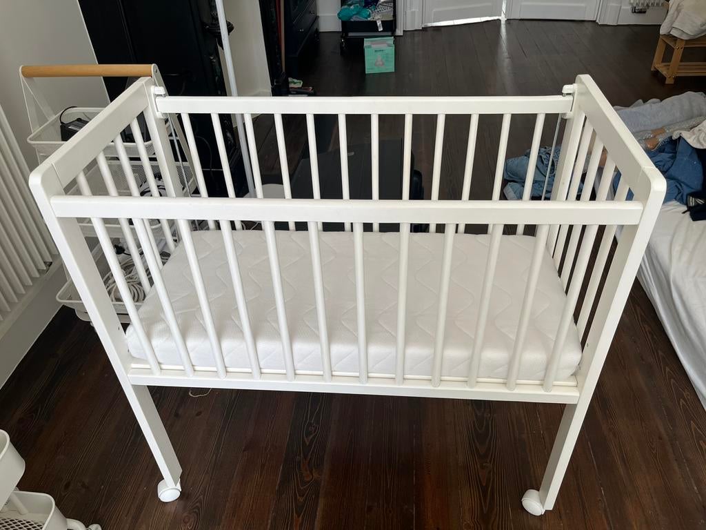 Co-sleeper / lit cododo Petite Amélie avec matelas, Enfants & Bébés, Enlèvement, Comme neuf, Lit