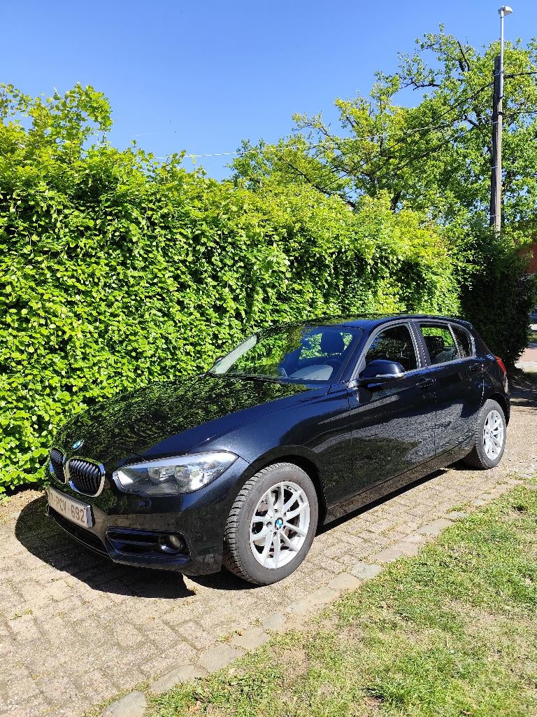 Bmw 316i à vendre. 208 000 km, Autos, Achat, Boîte manuelle, 5 portes, Particulier
