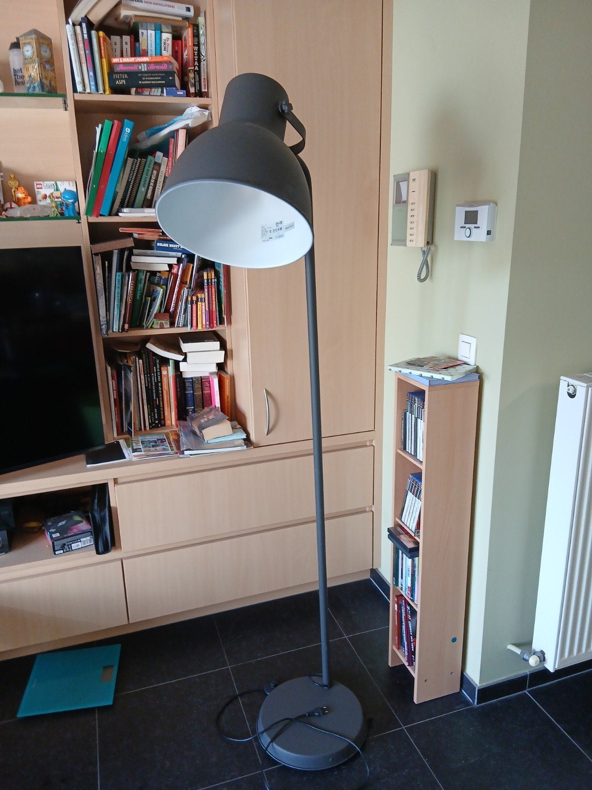 Design IKEA vloerlamp zwart – grote metalen kap, Enlèvement, Utilisé, Métal, 150 à 200 cm
