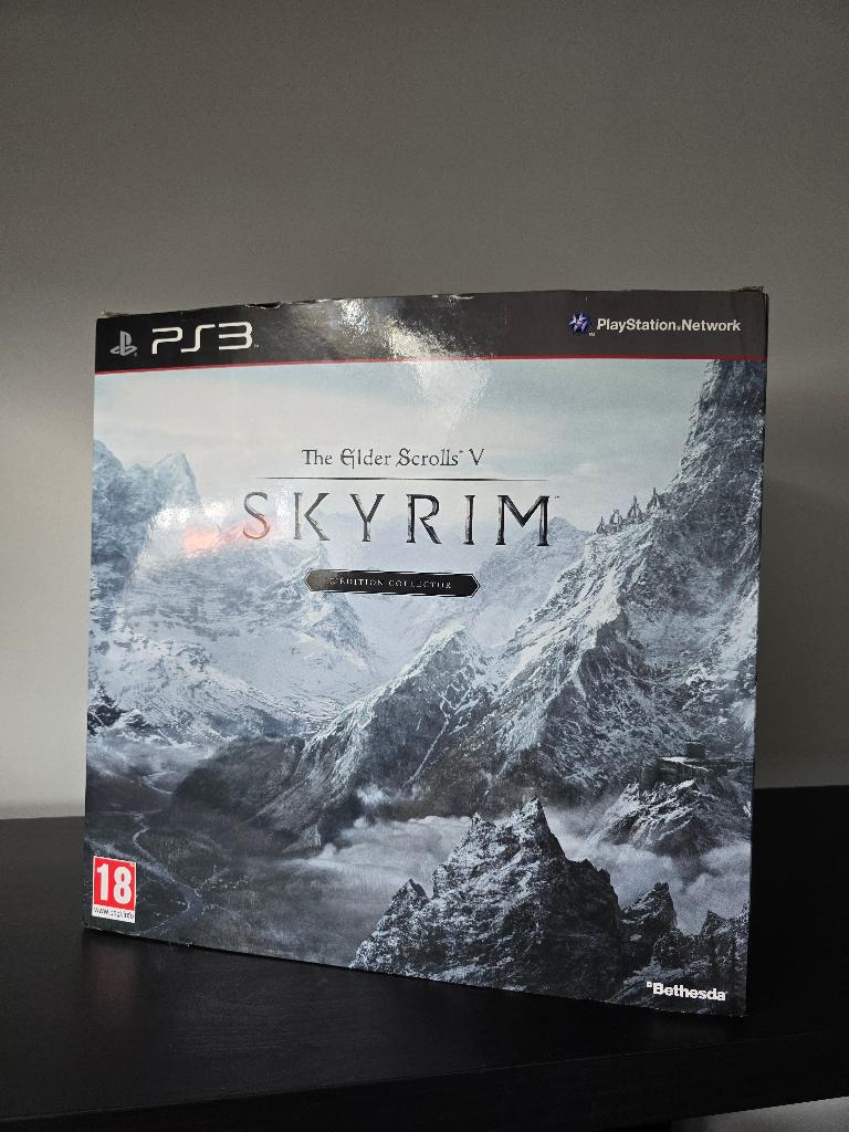 Skyrim Collector PS3 – Statue parfaite – Très bon état, Games en Spelcomputers, Ophalen, Vanaf 18 jaar, 1 speler, Zo goed als nieuw