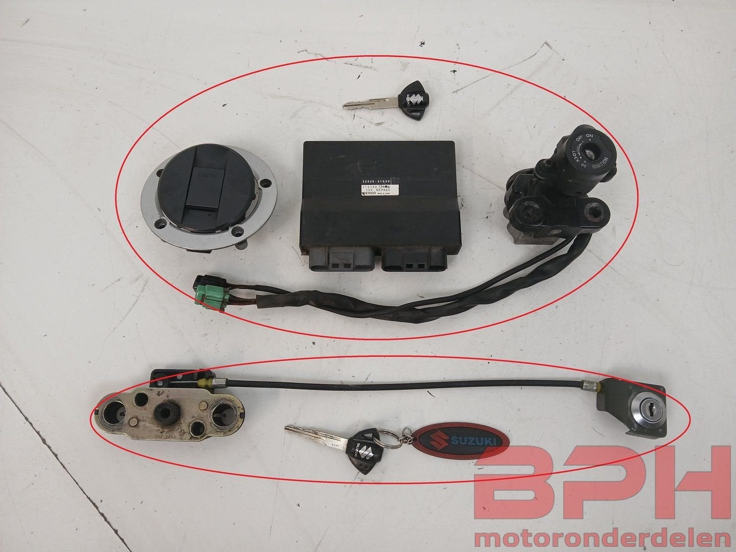 Slotenset + ECU Suzuki GSX-R 1000 K5 - K6 2005 t/m 2006 cont, Motoren, Ophalen of Verzenden, -, -, -