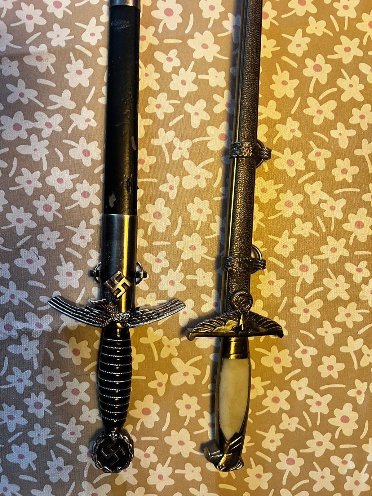 2x Duitse WWII stijl dolk – REPLICA – met schede, Verzamelen, Ophalen of Verzenden