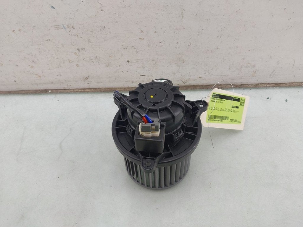 KACHEL VENTILATORMOTOR Hyundai i10 (B5) (|97113B9000|), Auto-onderdelen, Hyundai Motor Deutschland GmbH, Gebruikt, Kaiserleipromenade 5
63067  Offenbach am Main, DE