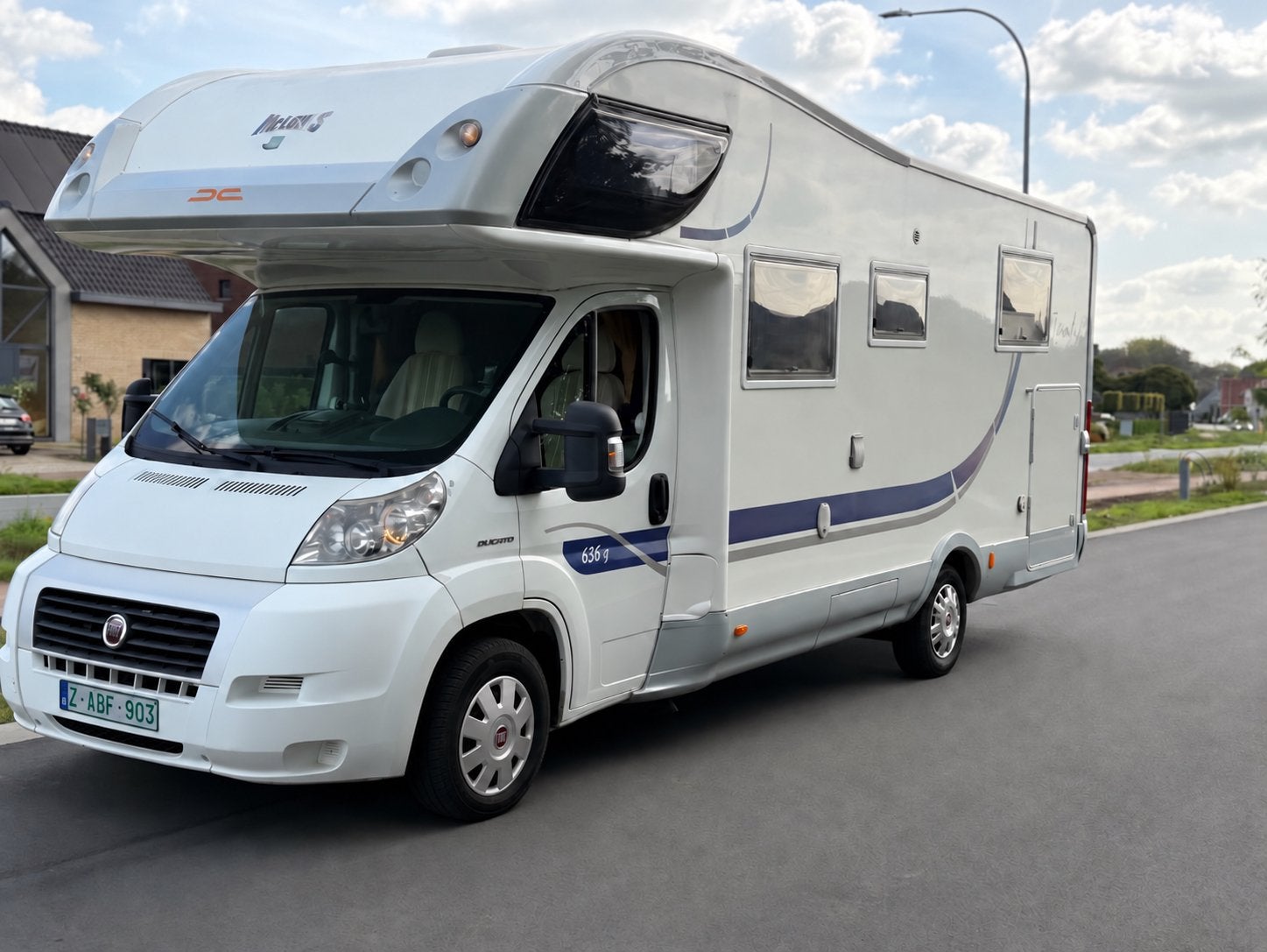 Fiat ducato // queens bed / weing km — airco, Caravans en Kamperen, Alkoof, Douche, Bedrijf, Diesel