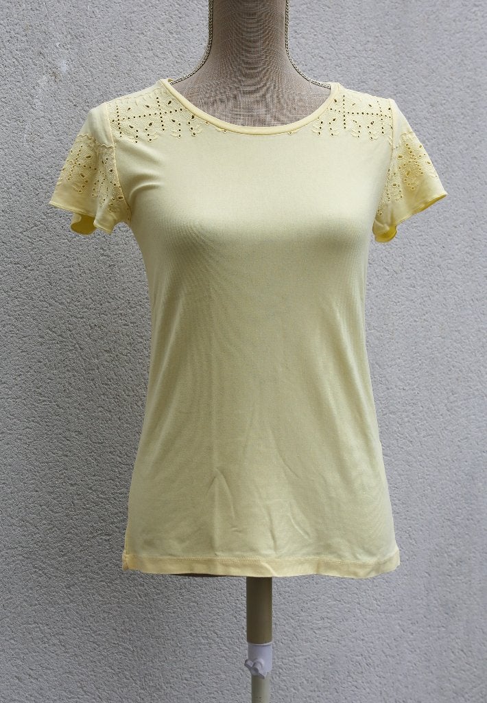 Madeleine T36 lichtgeel t-shirt, Kleding | Dames, T-shirts, Geel, Ophalen of Verzenden, Zo goed als nieuw, Madeleine