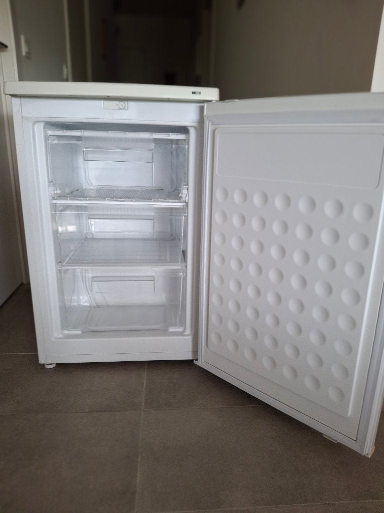 Modèle de table de congélation, Enlèvement, Utilisé