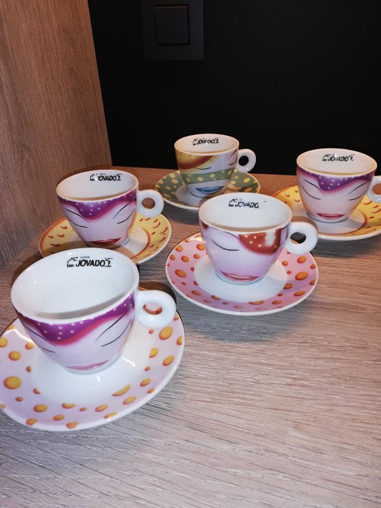 5 koffietassen, Huis en Inrichting, Keuken | Servies, Ophalen of Verzenden, Zo goed als nieuw, Overige stijlen, Kop(pen) en/of Schotel(s)