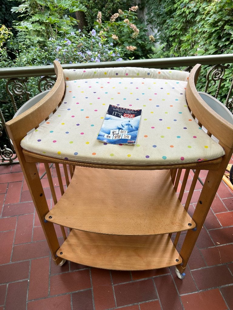 Table d'allaitement Stokke, Enfants & Bébés, Enlèvement, Utilisé, Autres types, Autres marques