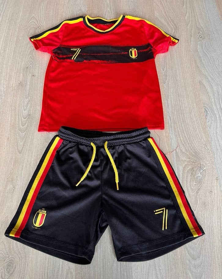 Rode duivels tenue maat 104, Enlèvement, Comme neuf, Maillot